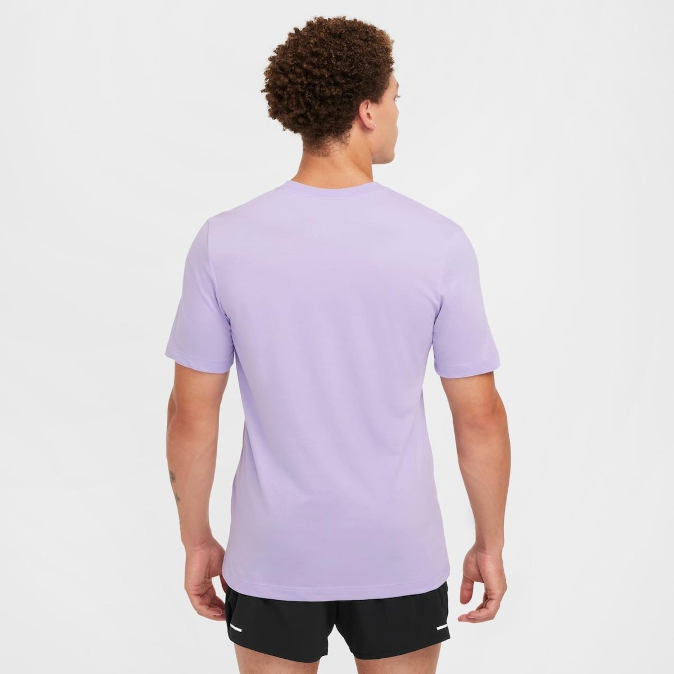 Camiseta Nike Dri-Fit Trail Energy - Masculina - Foto 2