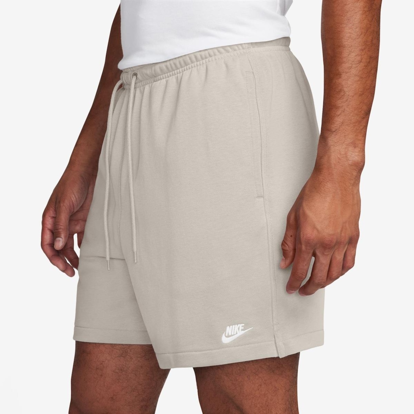 Shorts Nike Club Flow - Masculino - Foto 3