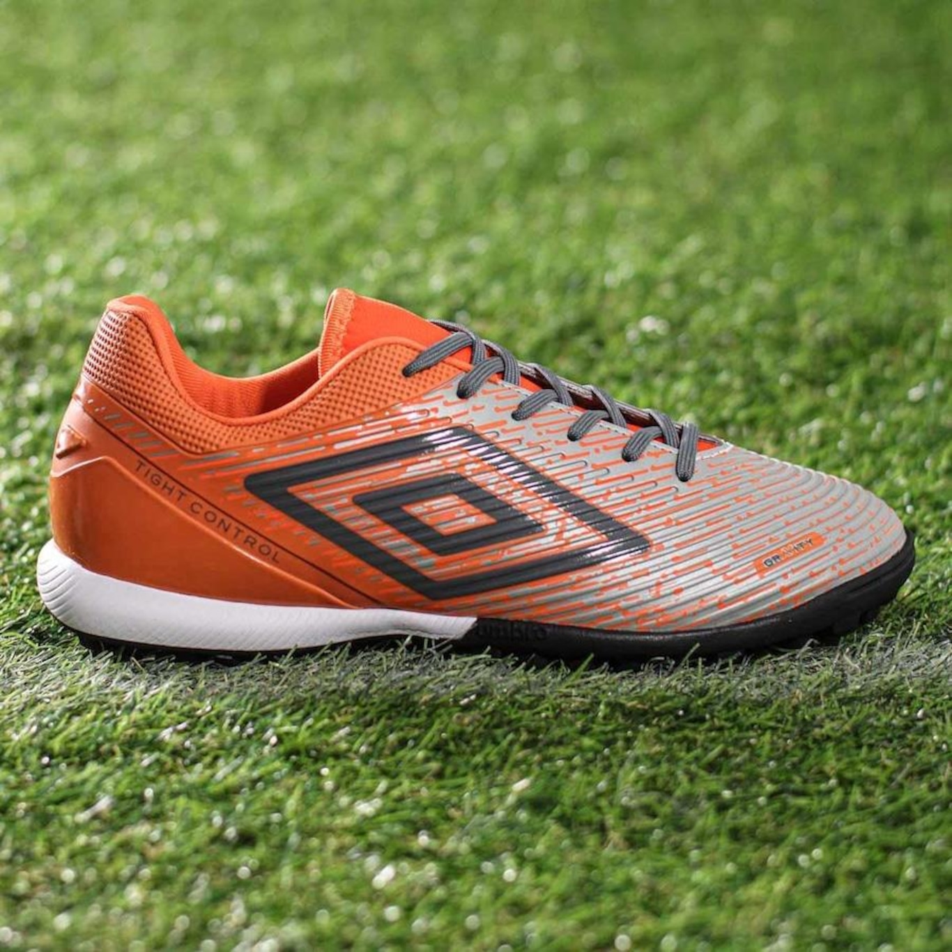 Chuteira Society Umbro Gravity Adulto - Foto 6