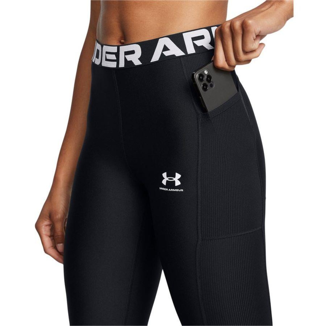 Calça Legging Under Armour Heatgear Rib - Feminina - Foto 4