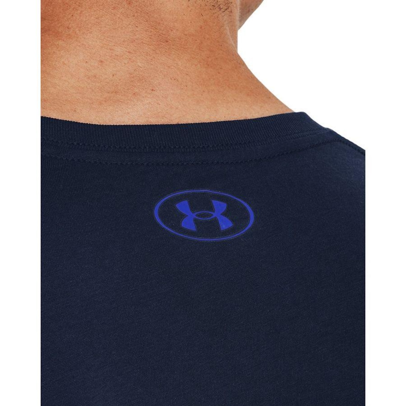 Camiseta Under Armour Sportstyle Issue Wordmark - Masculina - Foto 4