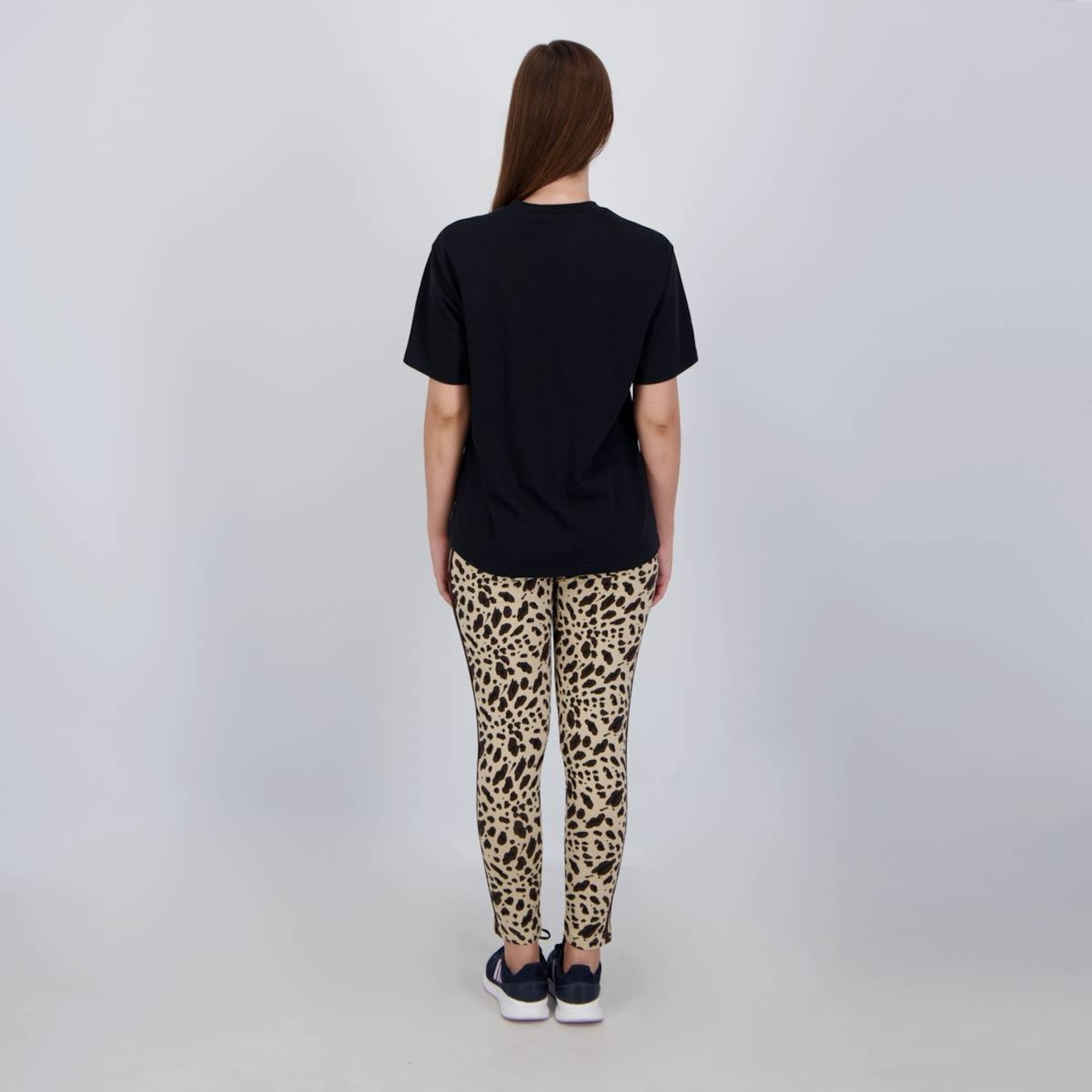 Kit Camiseta adidas Graphic Animal + Calça Legging Animal Feminina - Foto 5