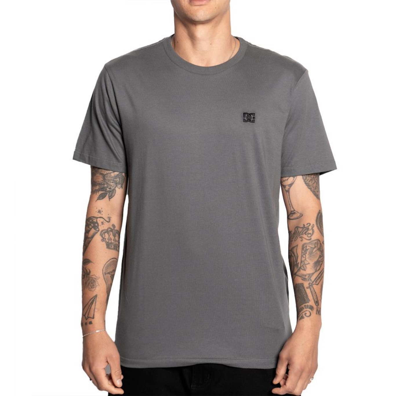 Camiseta Dc Shoes Embroidery - Masculina - Foto 1