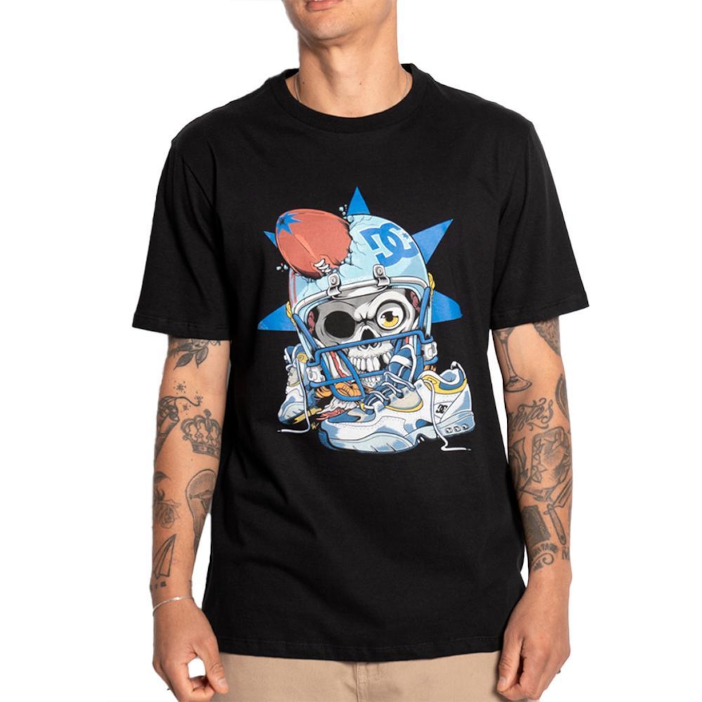 Camiseta Dc Shoes Smashing Helmet - Masculina - Foto 1