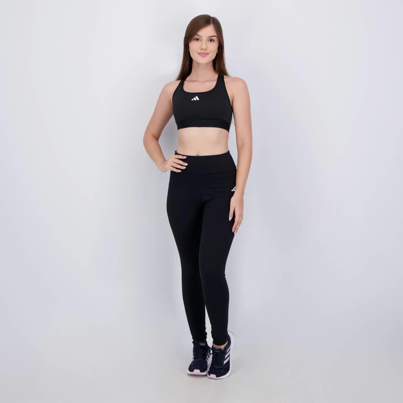 Kit Top adidas Powerreact Suporte Médio e Calça Legging adidas Basic Treino - Feminino - Foto 2