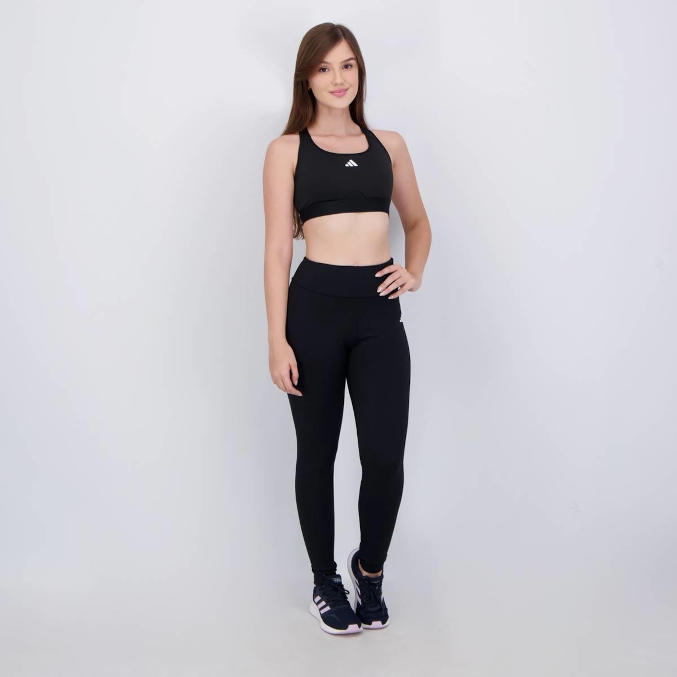 Kit Top adidas Powerreact Suporte Médio e Calça Legging adidas Basic Treino - Feminino - Foto 3