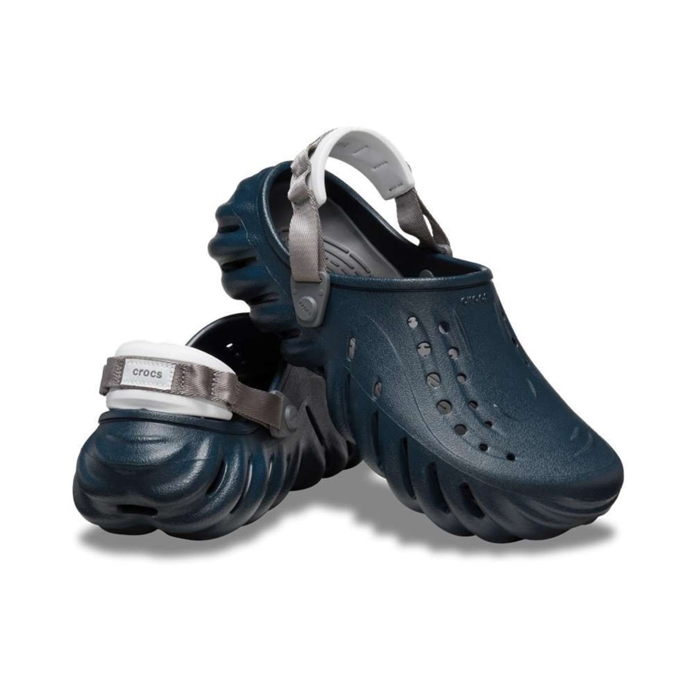 Sandália Crocs Echo Clog Nightfall - Unissex - Foto 4