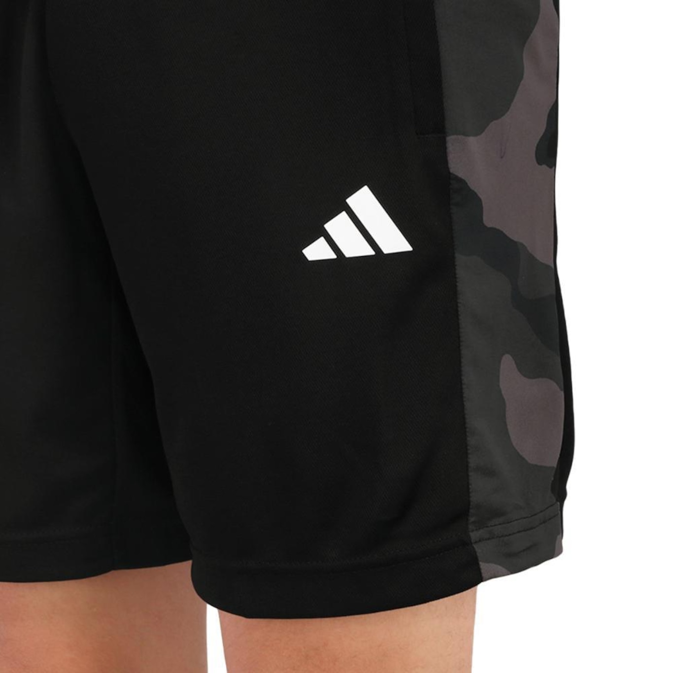 Short adidas Camuflado Train Essentials 7In - Masculino - Foto 4