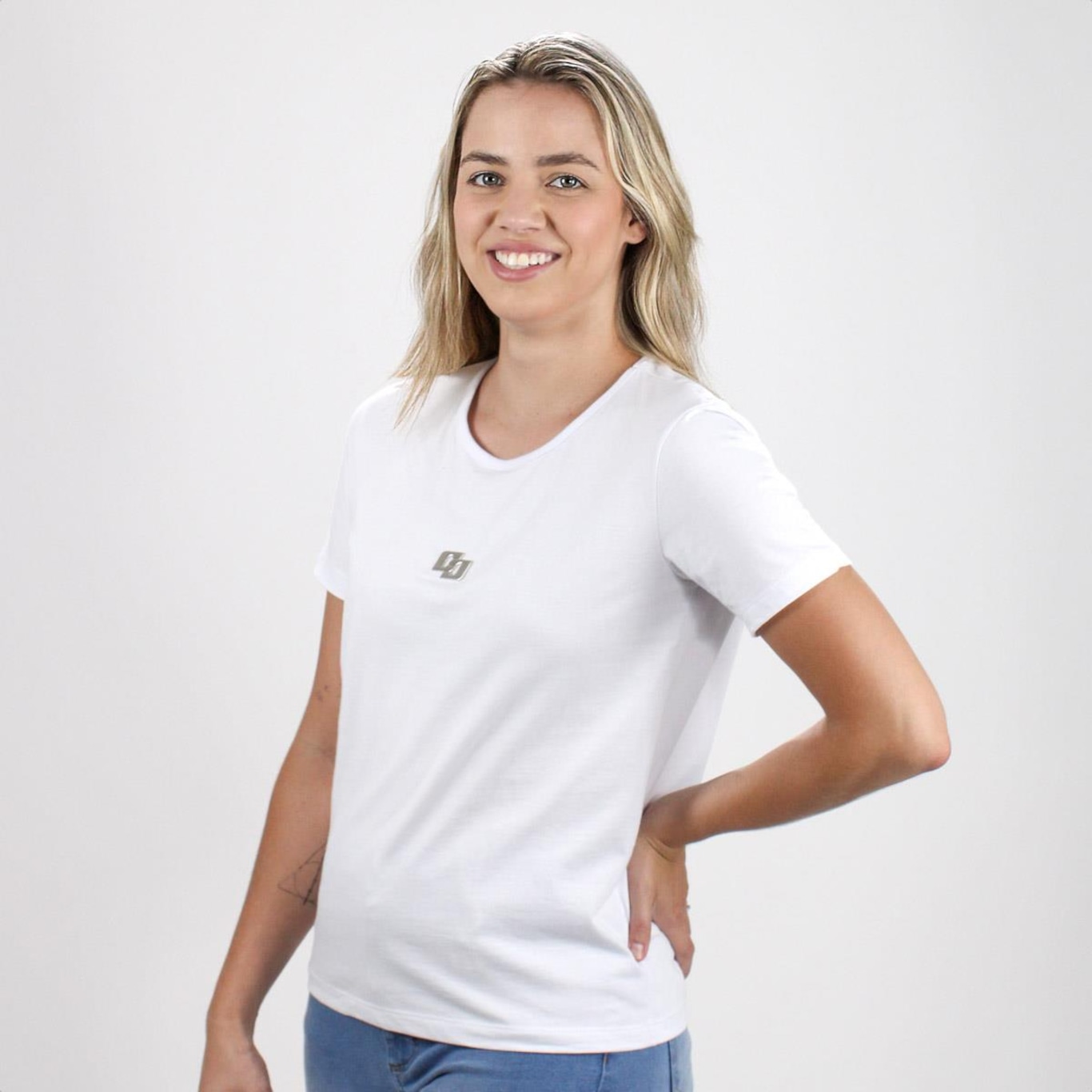 Camiseta Colcci Basics Logomania - Feminina - Foto 3