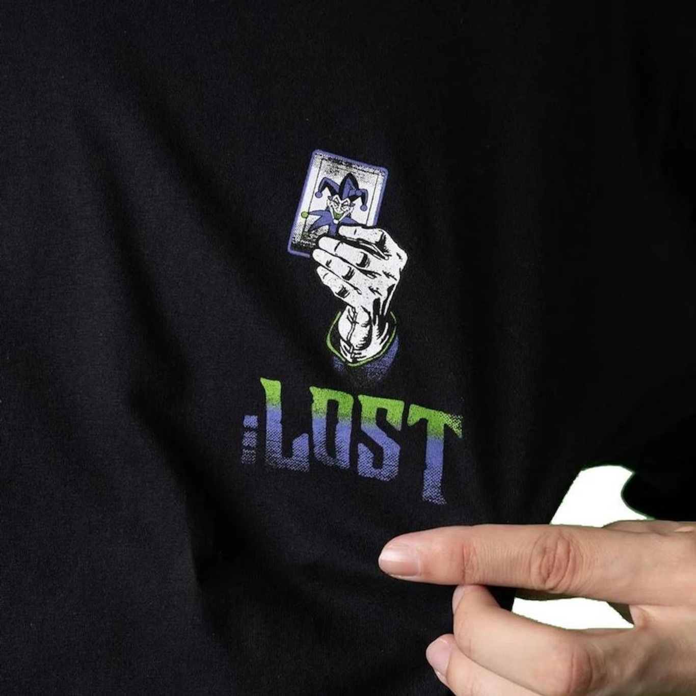 Camiseta Lost Arrested Joker - Masculina - Foto 3