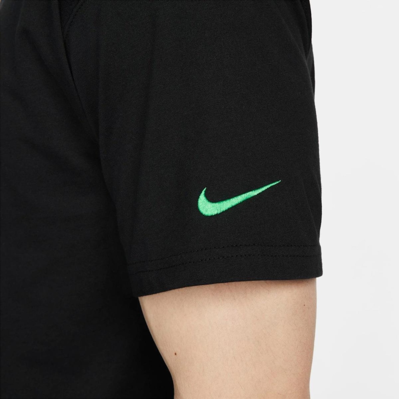 Camiseta Nike Sportswear Max90 - Masculina - Foto 5