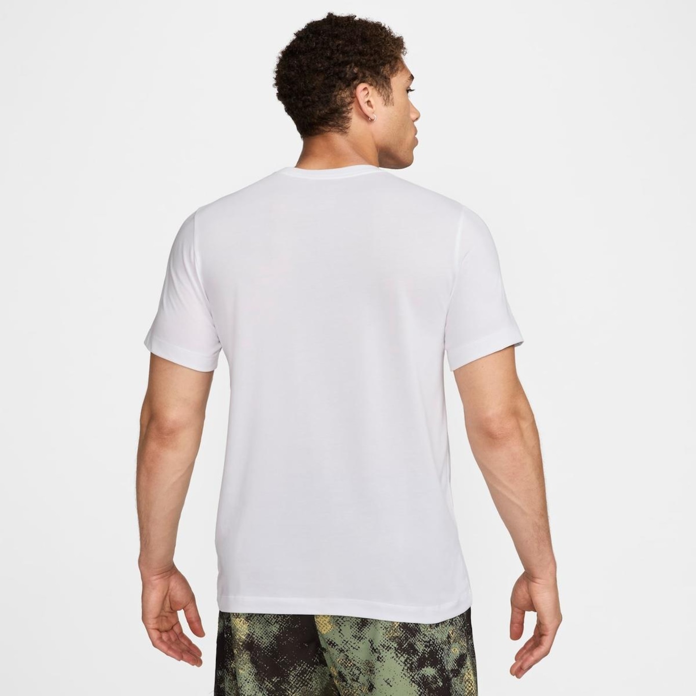 Camiseta Nike Dri-Fit - Masculina - Foto 2