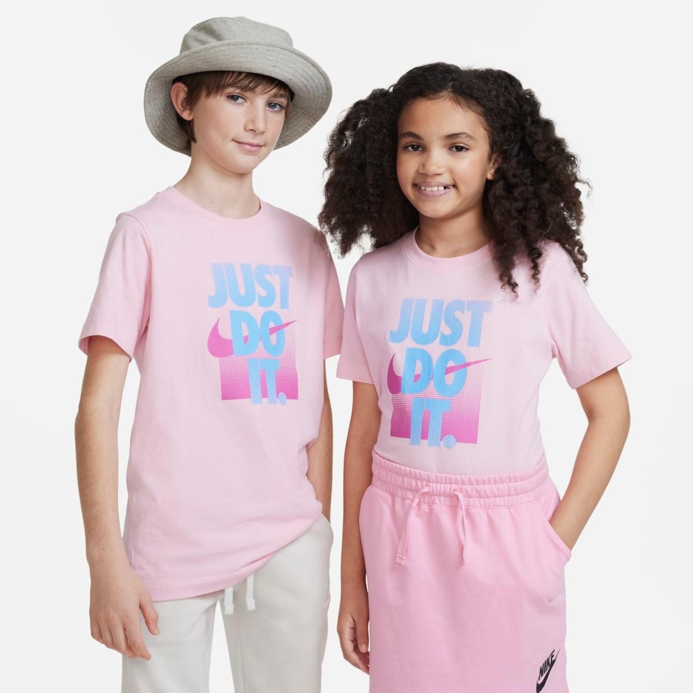 Camiseta Nike Sportswear - Infantil - Foto 1