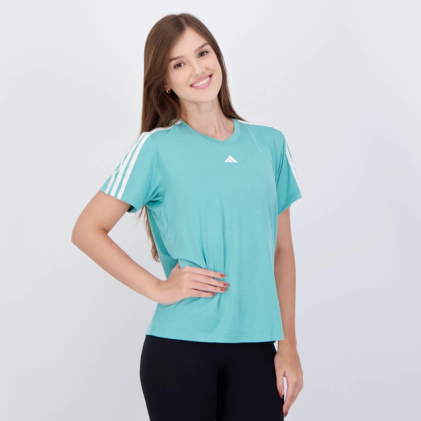 Camiseta adidas Essentials 3 Listras - Feminina - Foto 2