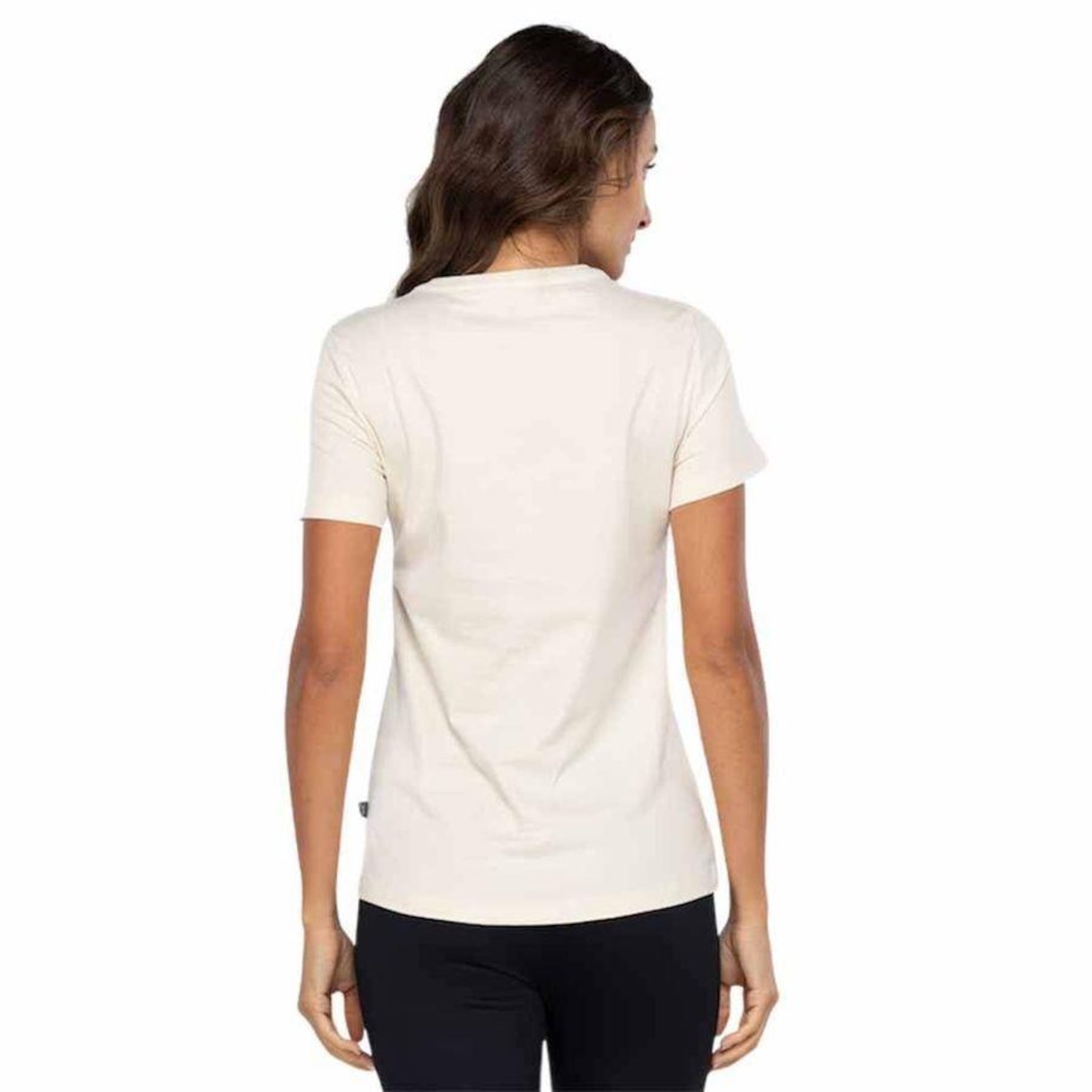 Camiseta Puma Essentials Logo - Feminina - Foto 3