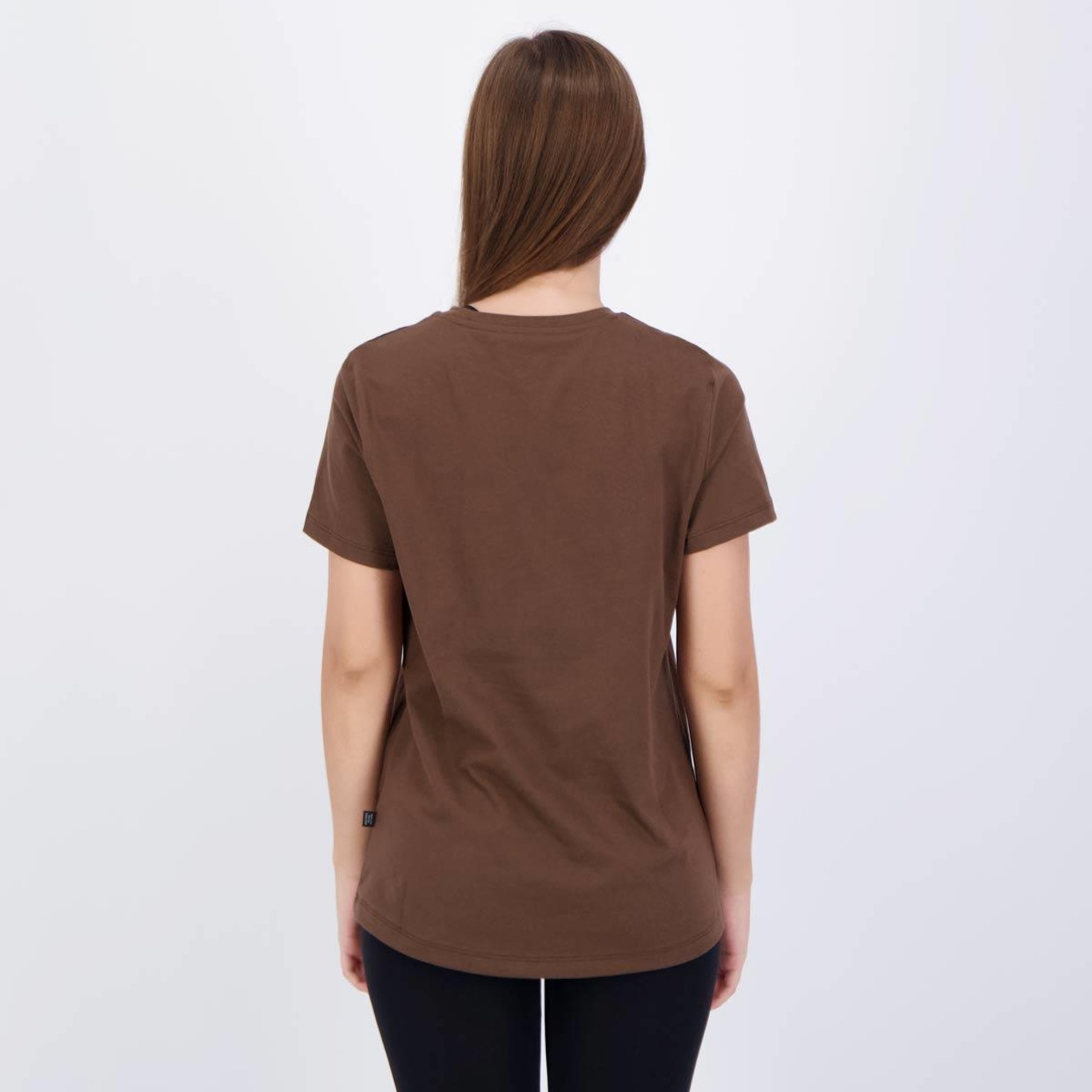 Camiseta Puma Ess Logo Tee - Feminina - Foto 4