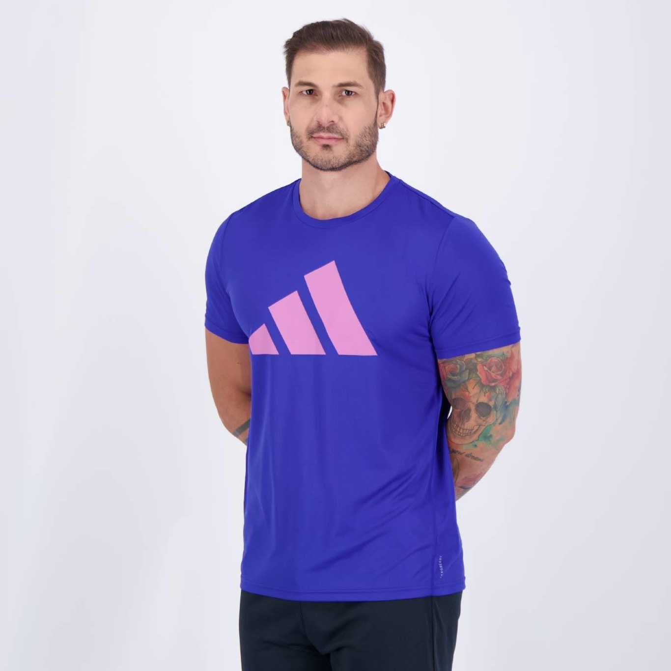 Camiseta adidas Run It Azul e Rosa - Foto 3