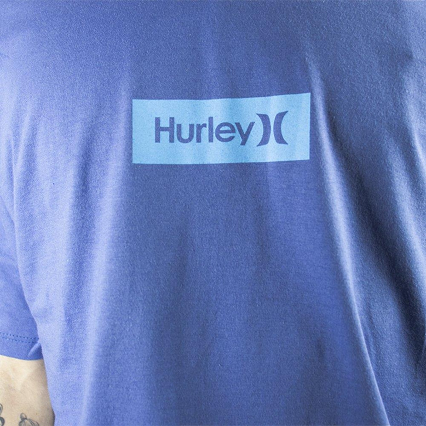 Camiseta Hurley Calibox - Masculina - Foto 4