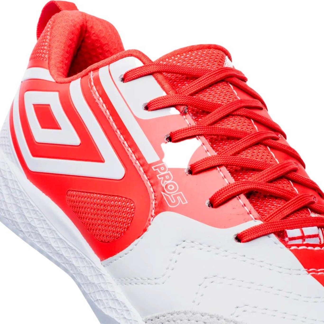 Chuteira Futsal Umbro Pro 5 Bump England - Masculino - Foto 4