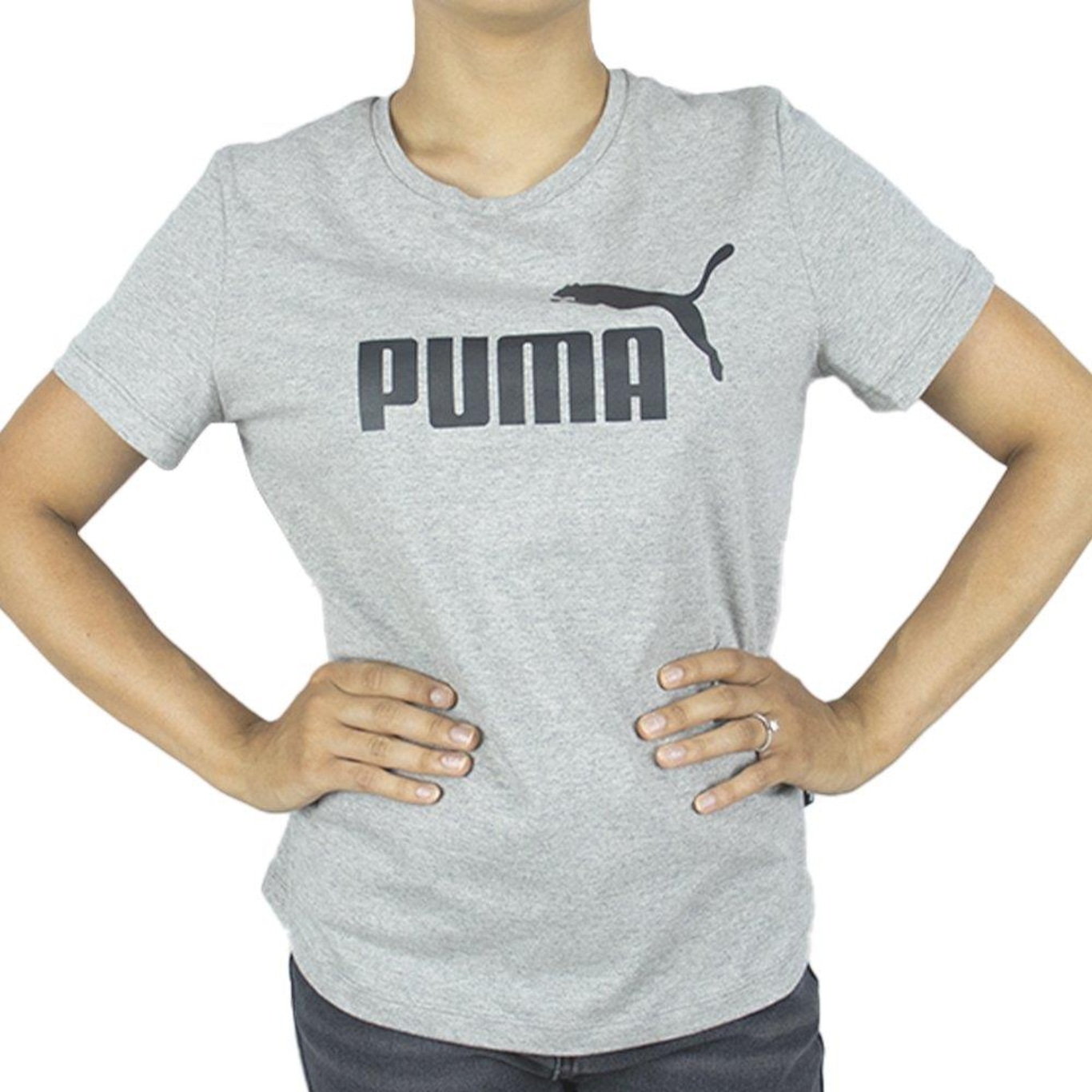 Camiseta Puma Essentials - Feminina - Foto 3