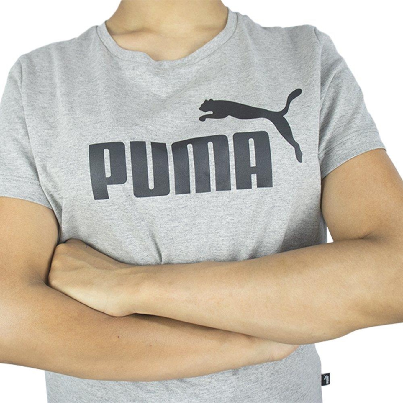 Camiseta Puma Essentials - Feminina - Foto 4