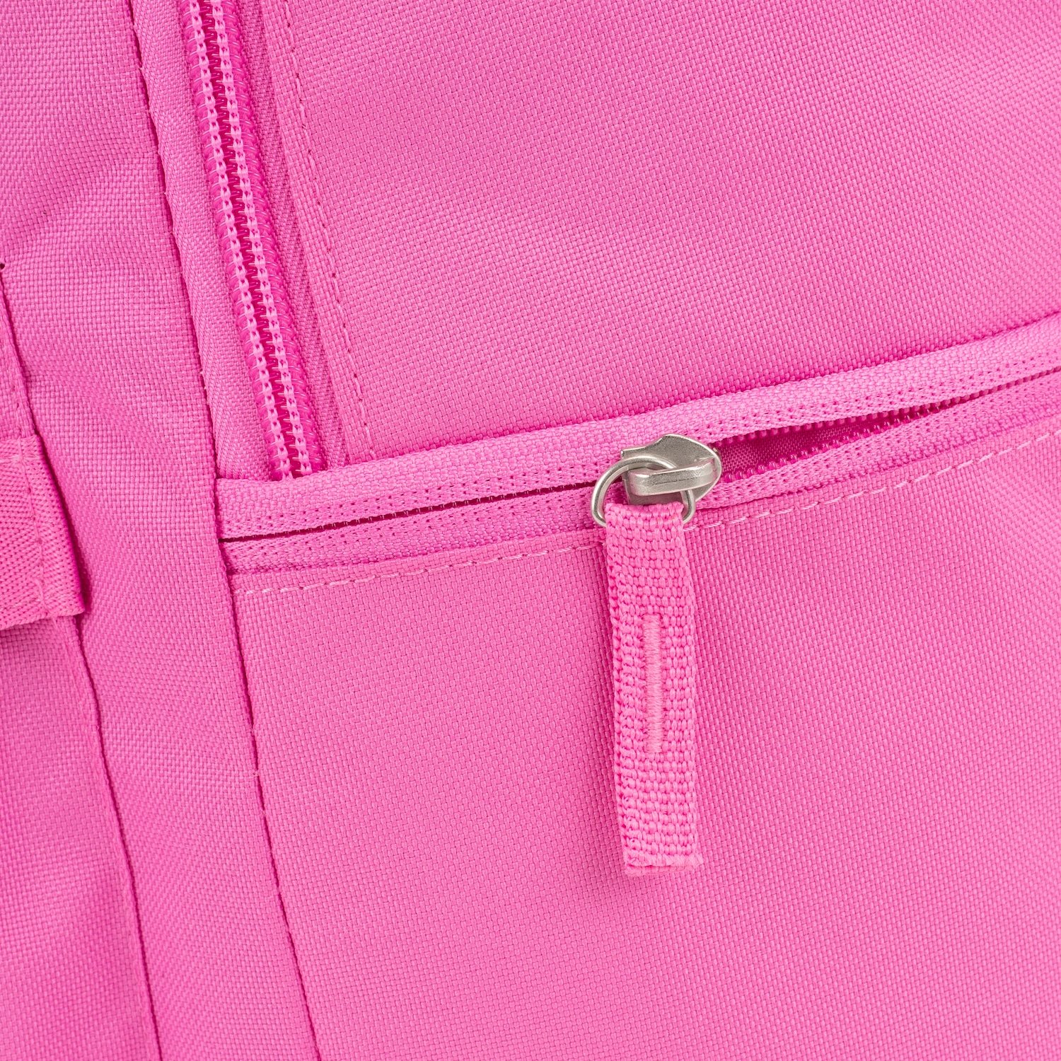 Mochila Nike Elemental Hbr 21L Recortes Respiráveis - Foto 4