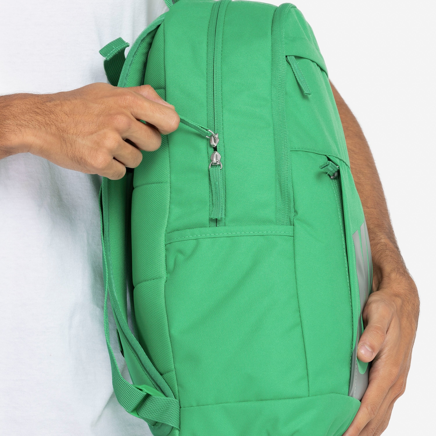 Mochila Nike Elemental Hbr 21L Recortes Respiráveis - Foto 3