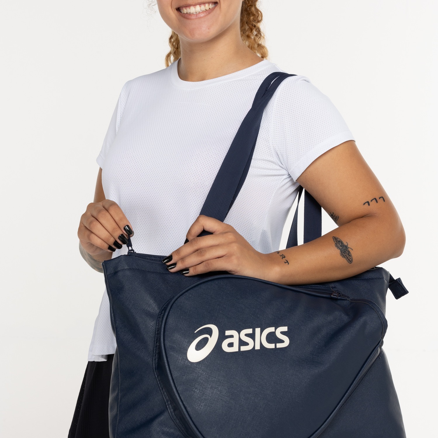 Bolsa ASICS com Porta Raquete Beach Tennis - Foto 4