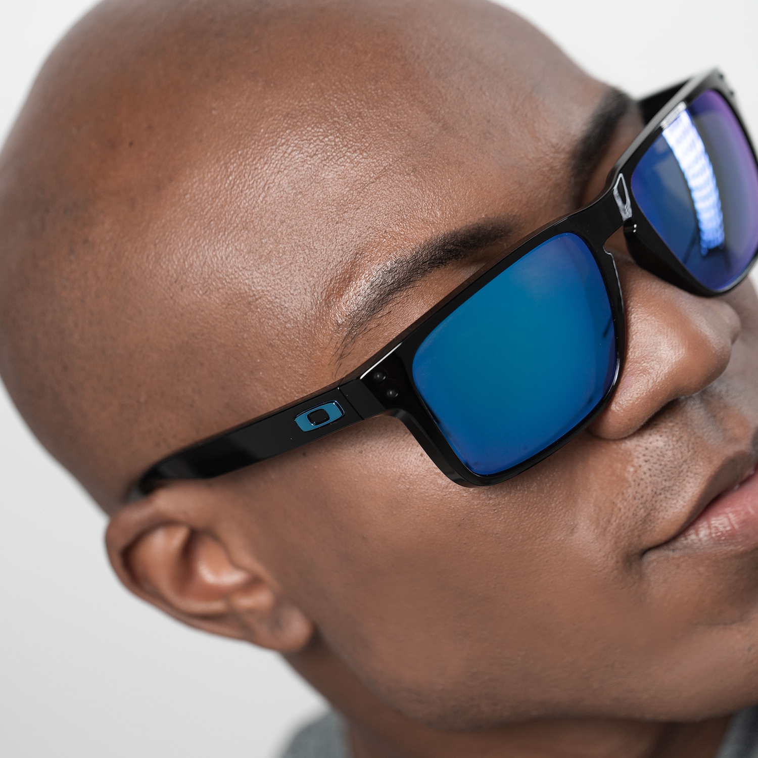 Óculos de Sol Oakley Holbrook XL Matte Black Warm Grey Prizm - Unissex - Foto 3