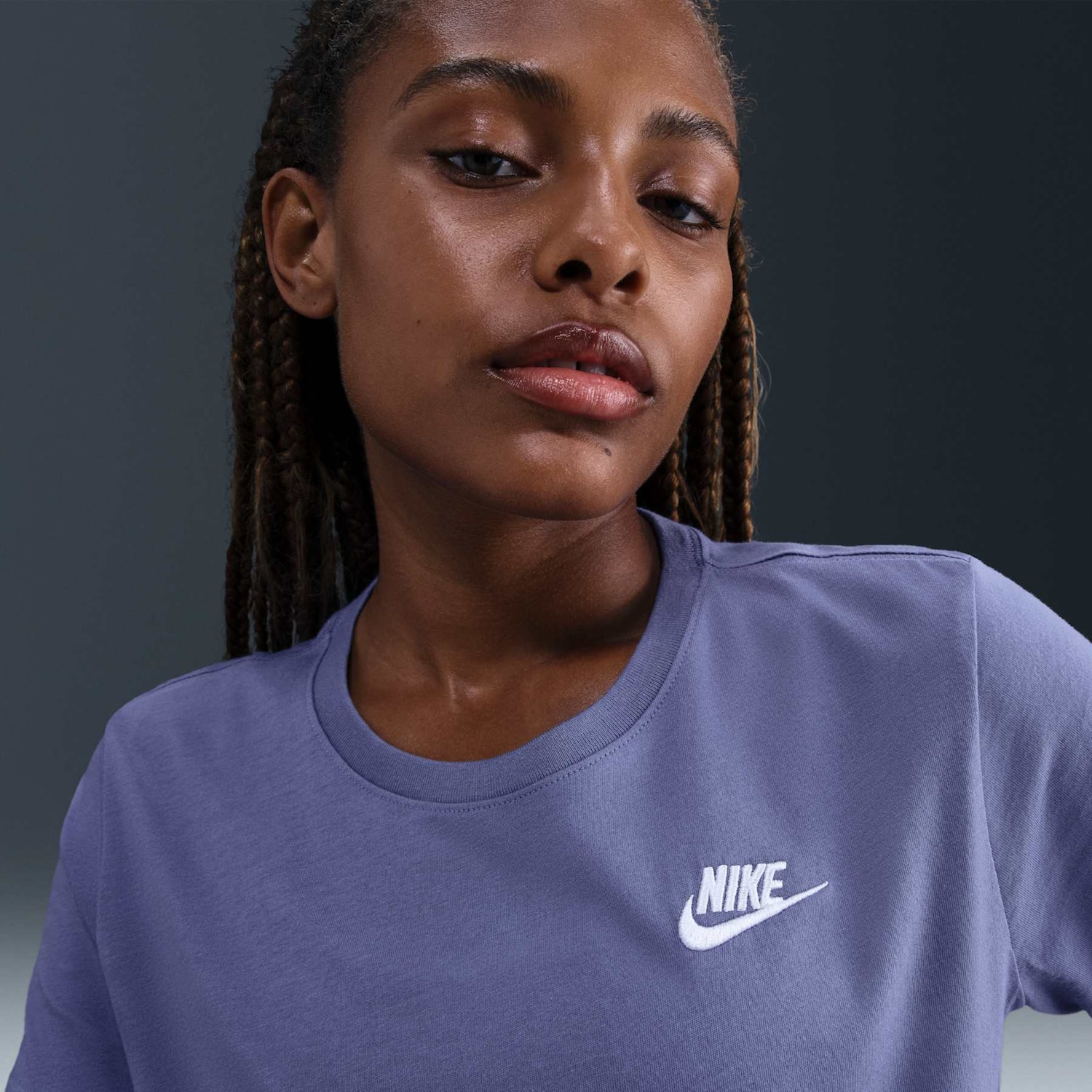 Camiseta Feminina Nike Manga Curta Sportswear Club - Foto 4