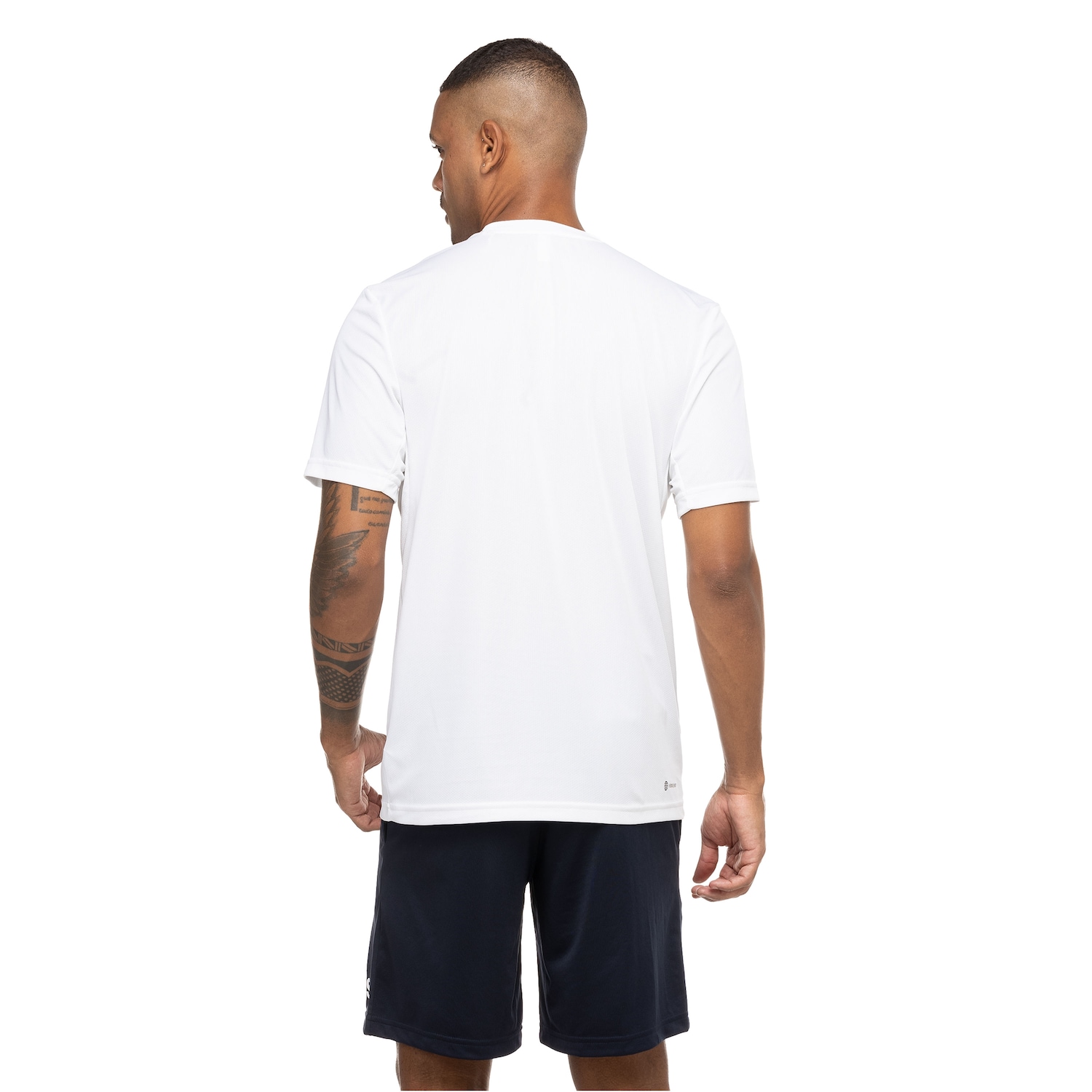 Camiseta adidas Essentials Base - Masculina - Foto 3