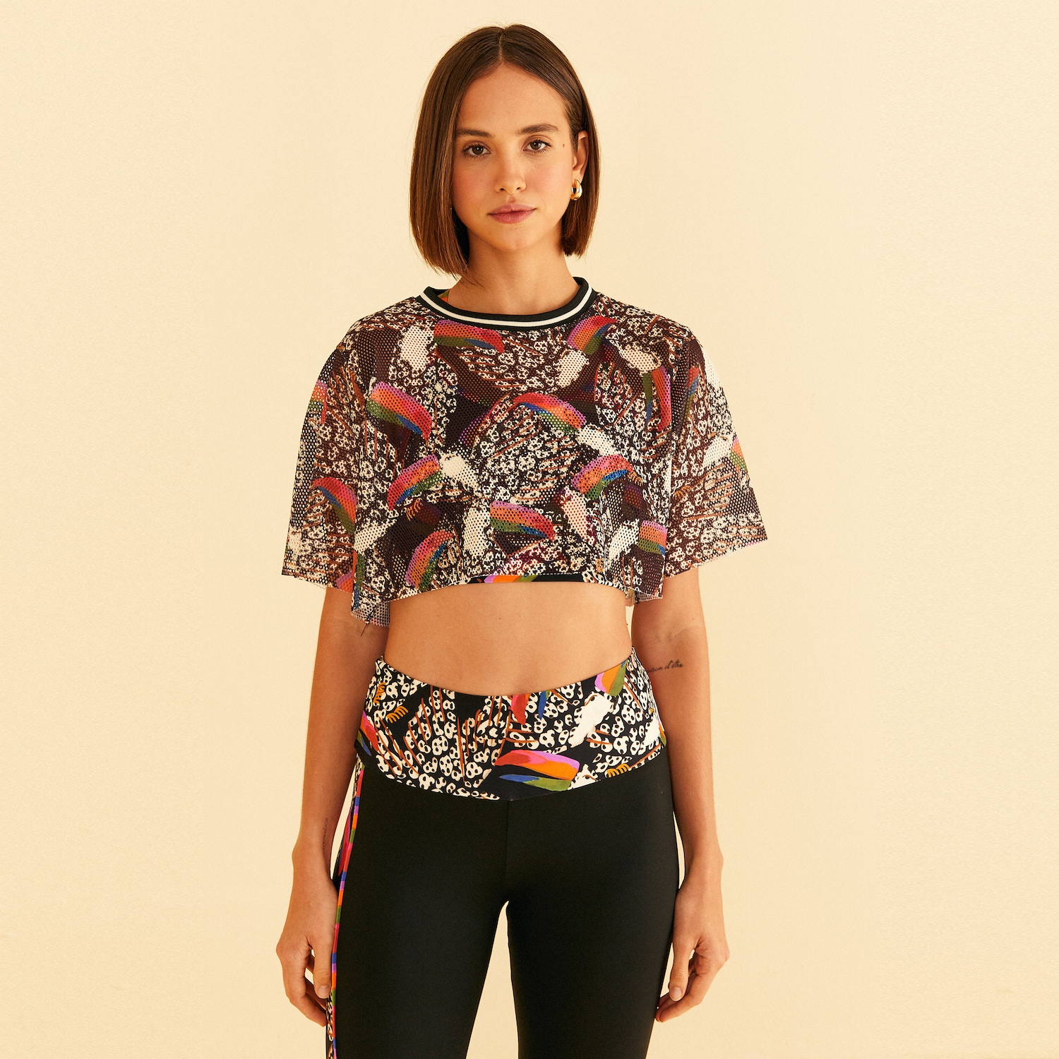 Blusa Cropped Feminina Farm Tela Tucano Onça - Foto 1