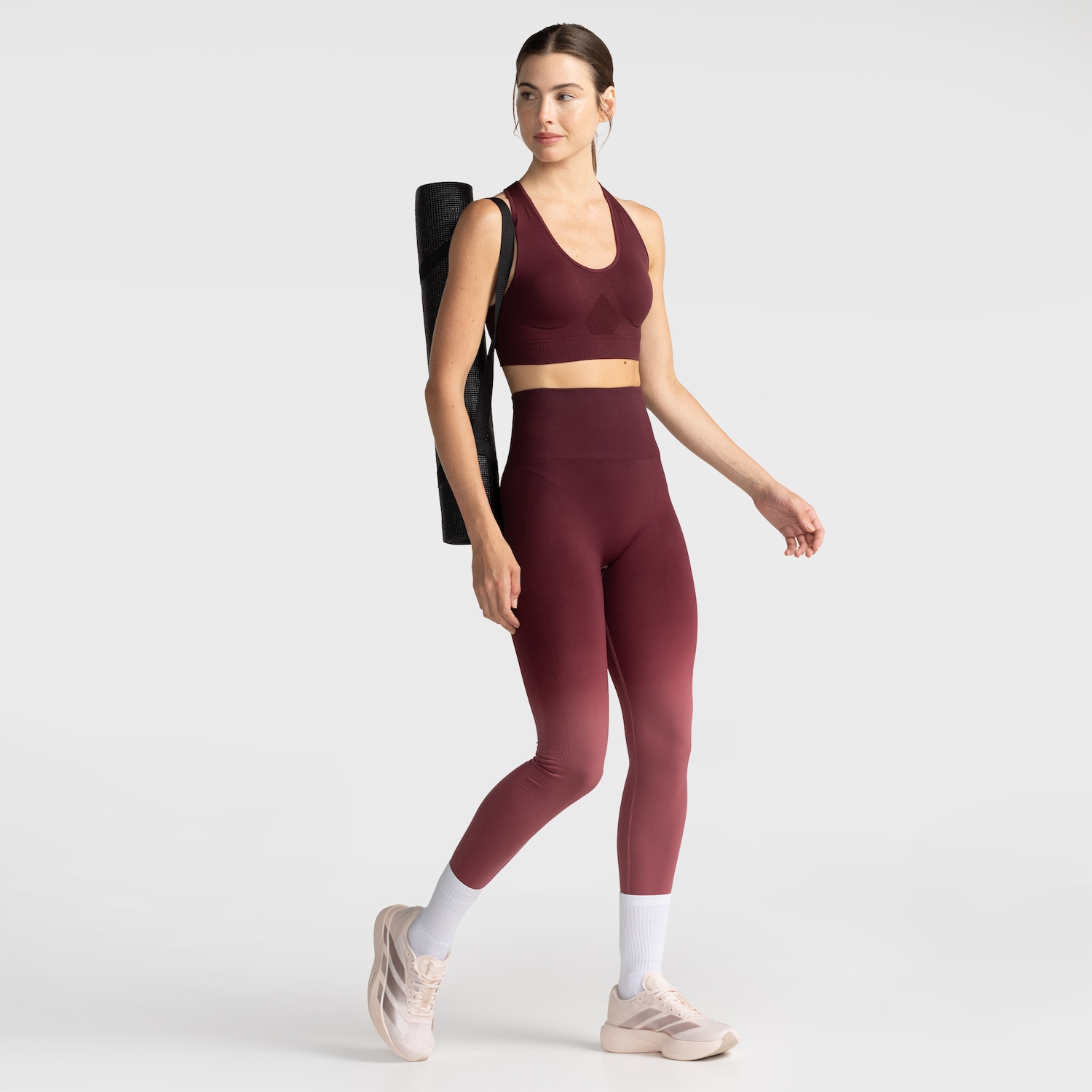 Top Fitness com Bojo Removível Oxer Baixa Sustentação Nadador Sem Costura Adulto - Foto 3