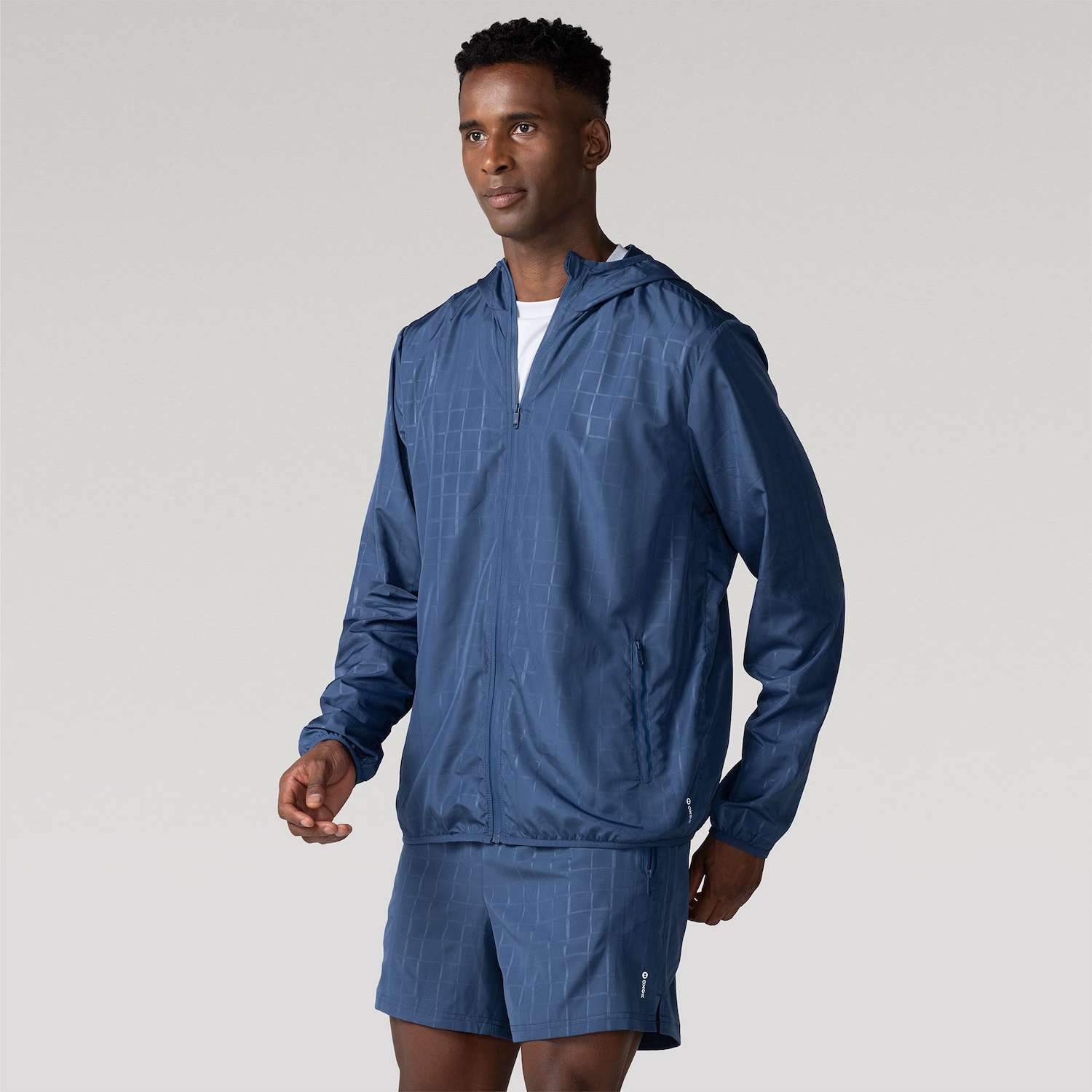 Jaqueta Corta-Vento Masculina Oxer com Capuz Tecido Plano Heat Embossed - Foto 1