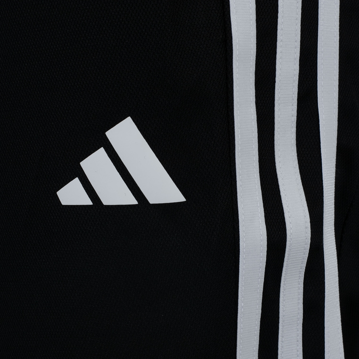 Bermuda Masculina adidas Essentials 3 Listras - Foto 3