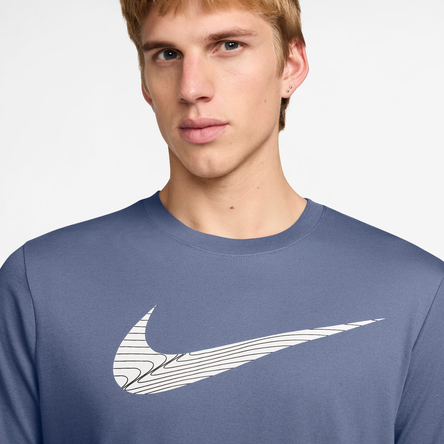 Camiseta Masculina Nike Dri-Fit Tee 2 Yr Swoosh - Foto 3