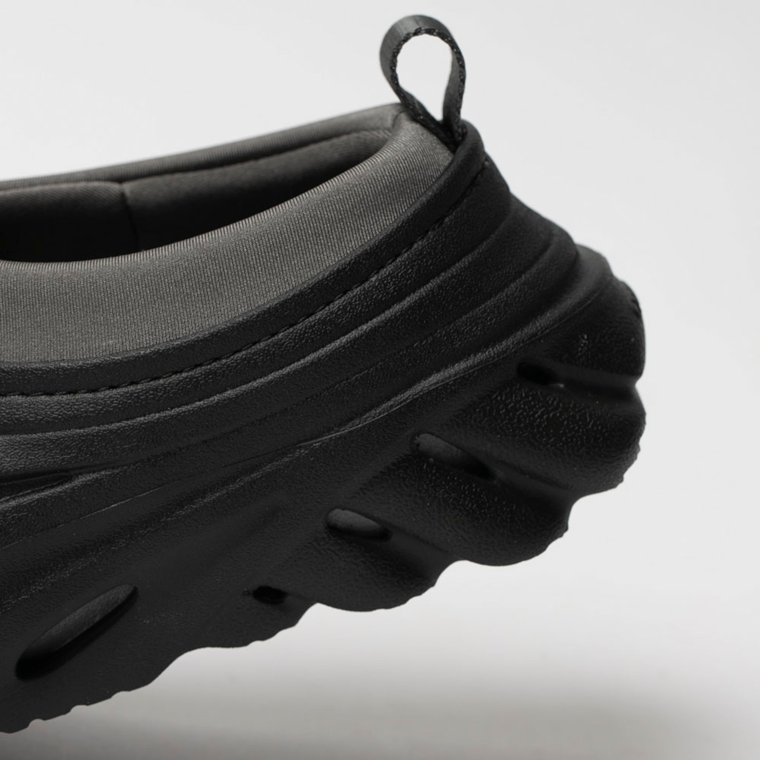 Sandália Crocs Echo Storm - Foto 4