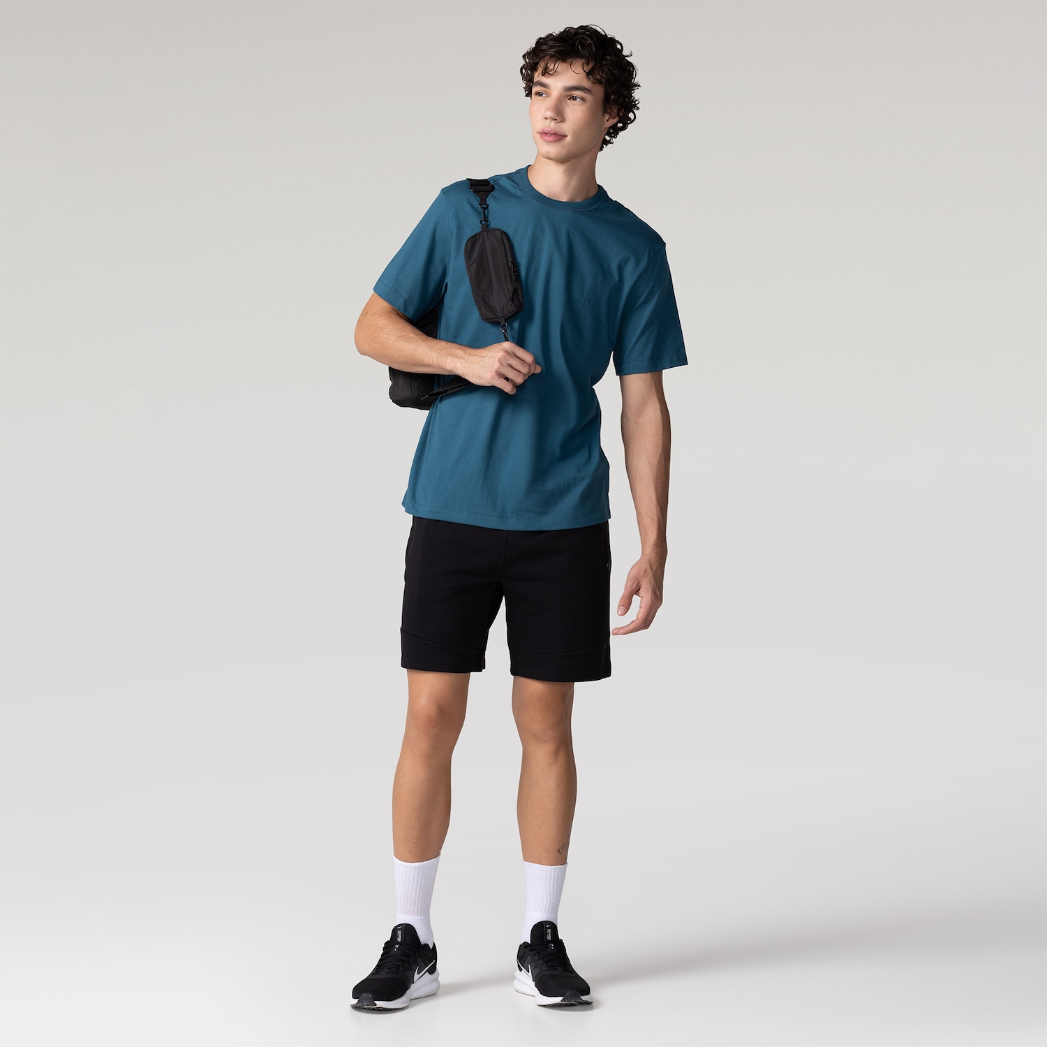 Camiseta Masculina Oxer Manga Curta Recorte nas Costas - Foto 4