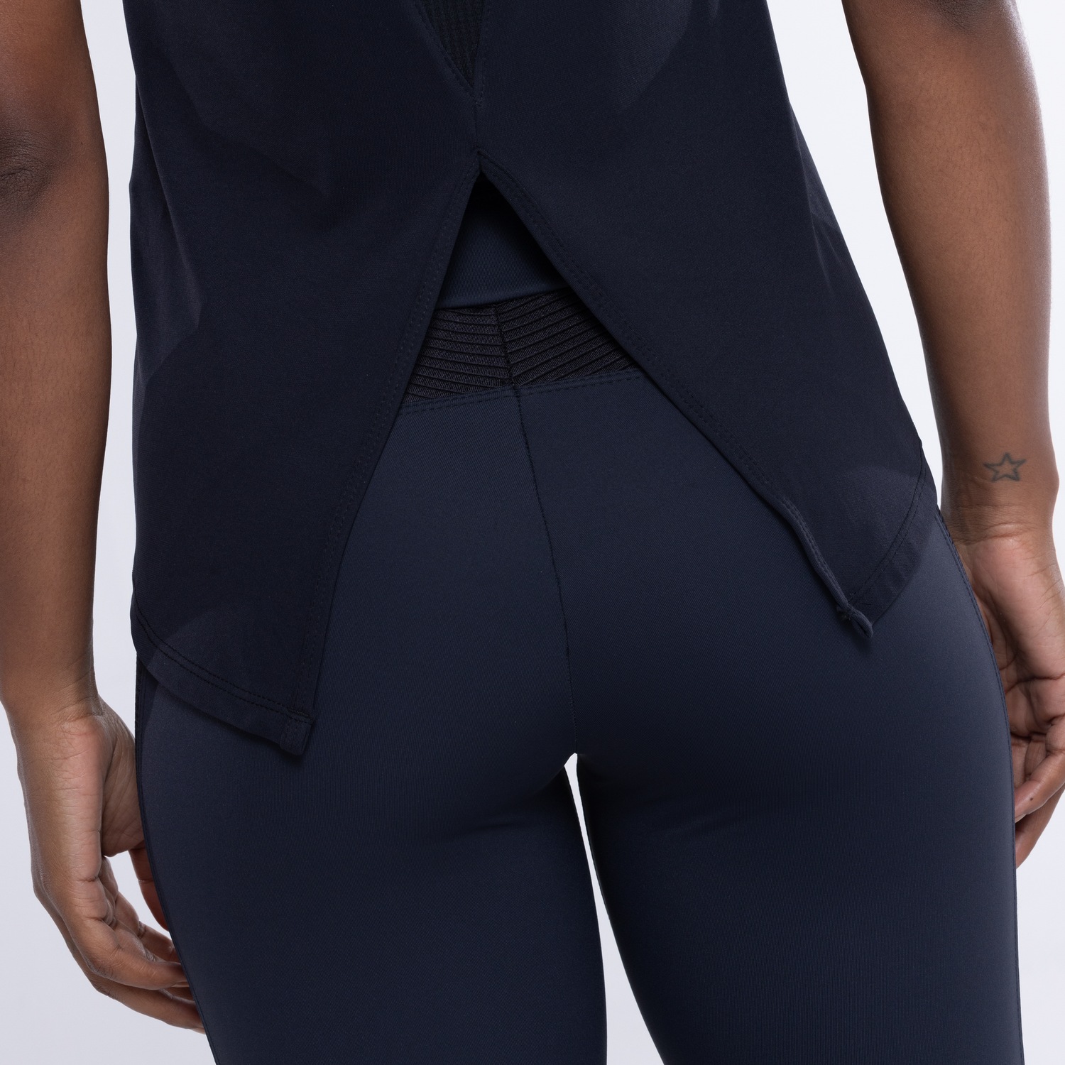 Camiseta Feminina Vestem Manga Curta Dry Fit Artemis - Foto 4