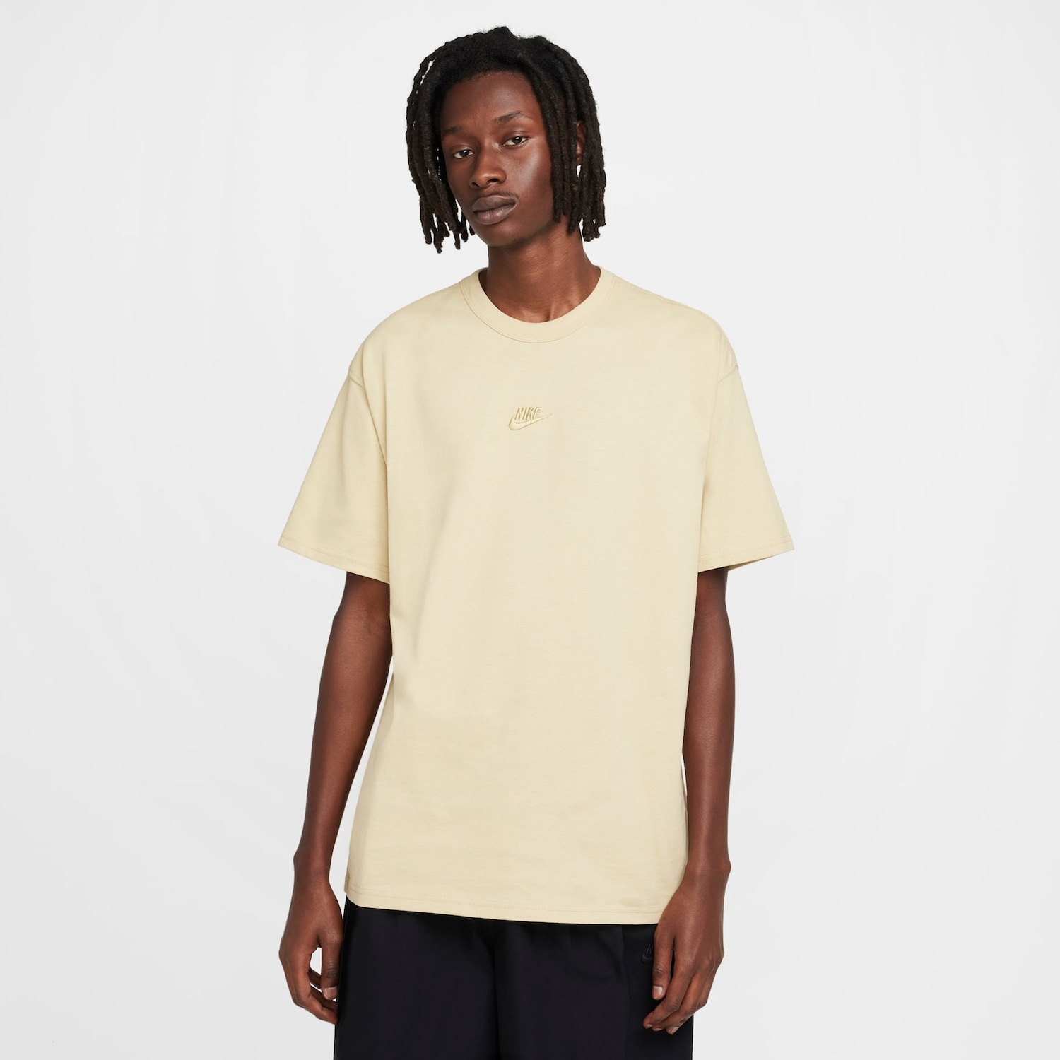 Camiseta Nike Manga Curta Sportswear Premium Essential - Foto 1