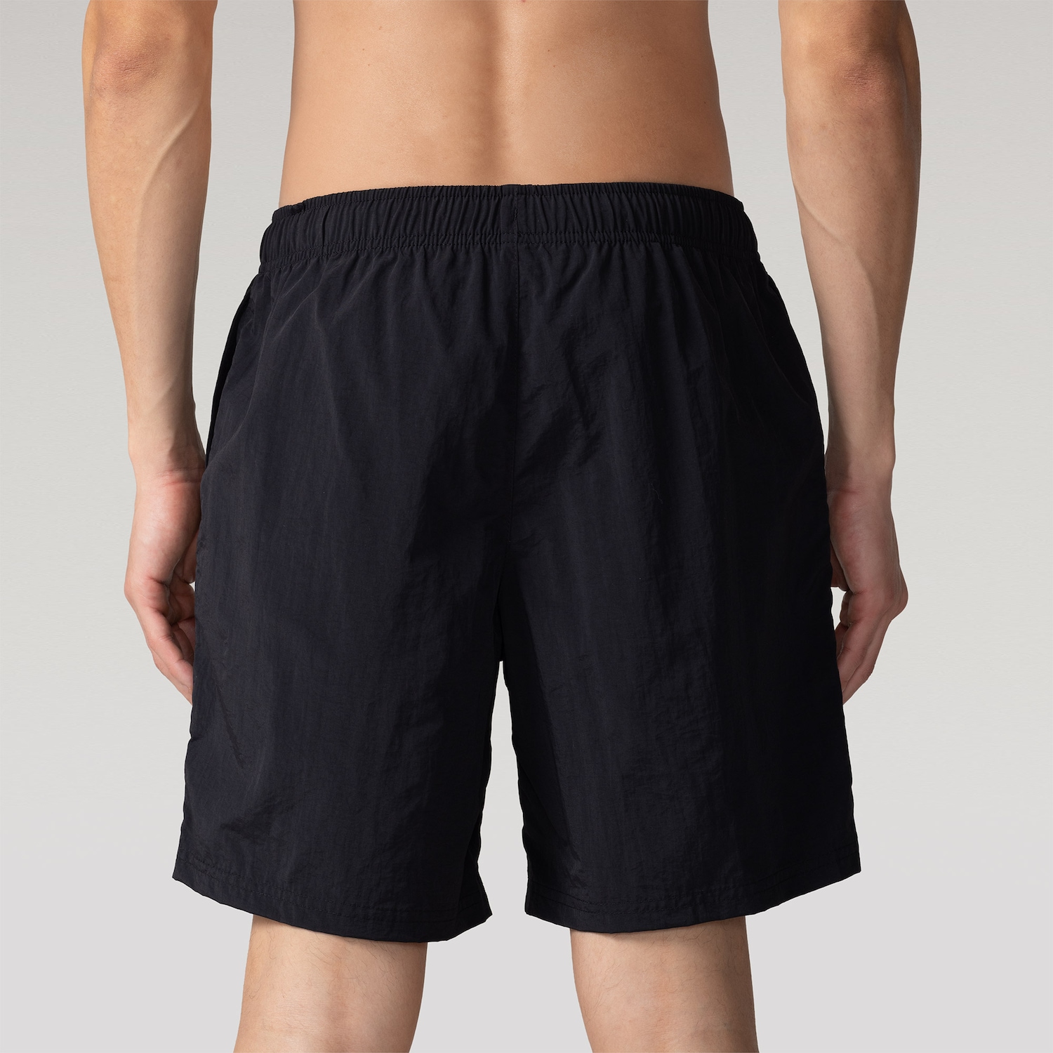 Bermuda Masculina ASICS Logo Estourado - Foto 3