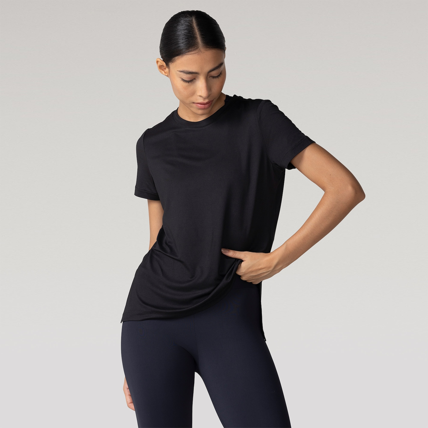 Camiseta Oxer Regulção Térmica Com Abertura Lateral Feminina - Foto 1