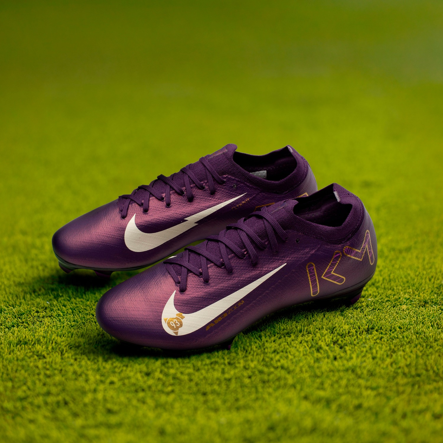 Chuteira de Campo Adulto Nike Mercurial Zoom Vapor 16 Pro Kylian Mbappé - Foto 2