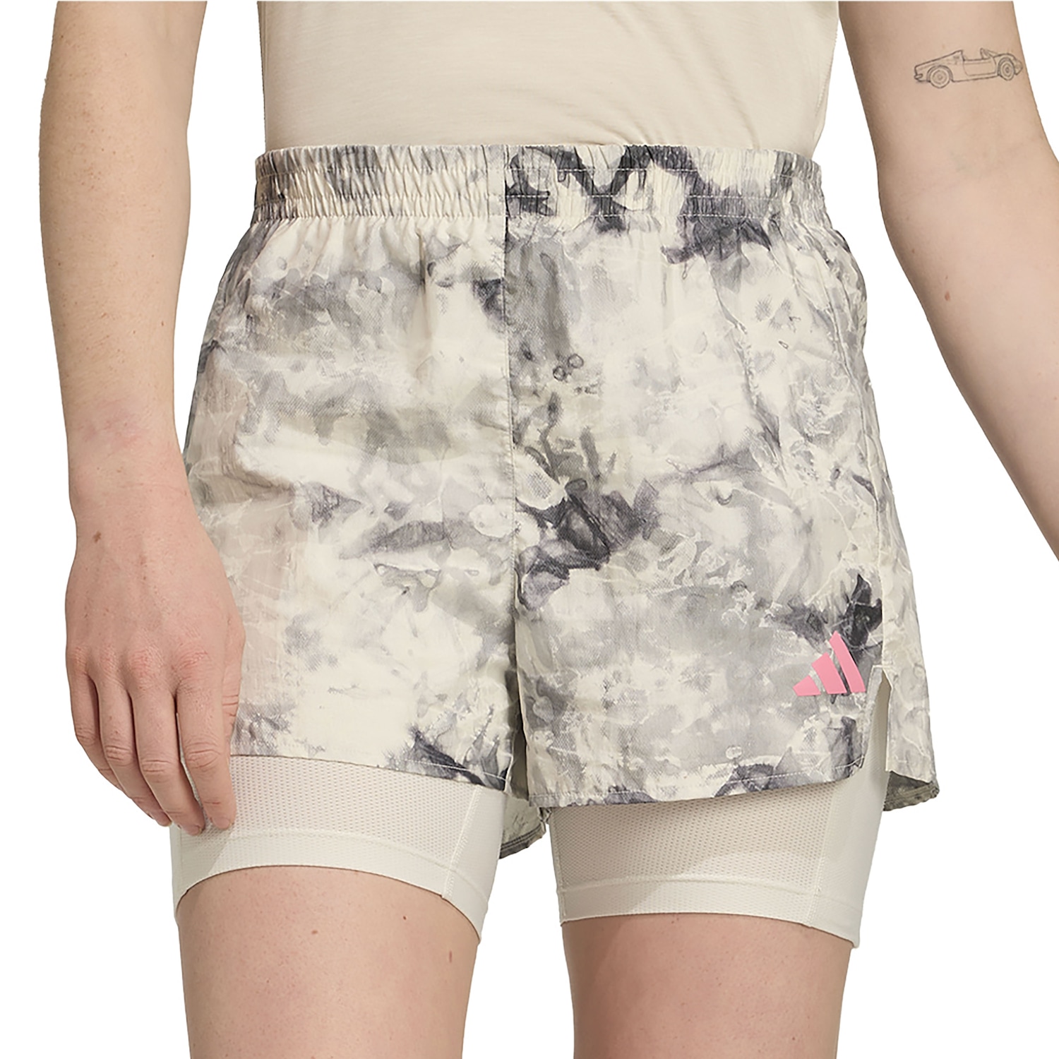 Short 2 Em 1 adidas Own The Run Spray Dye Feminina - Foto 1
