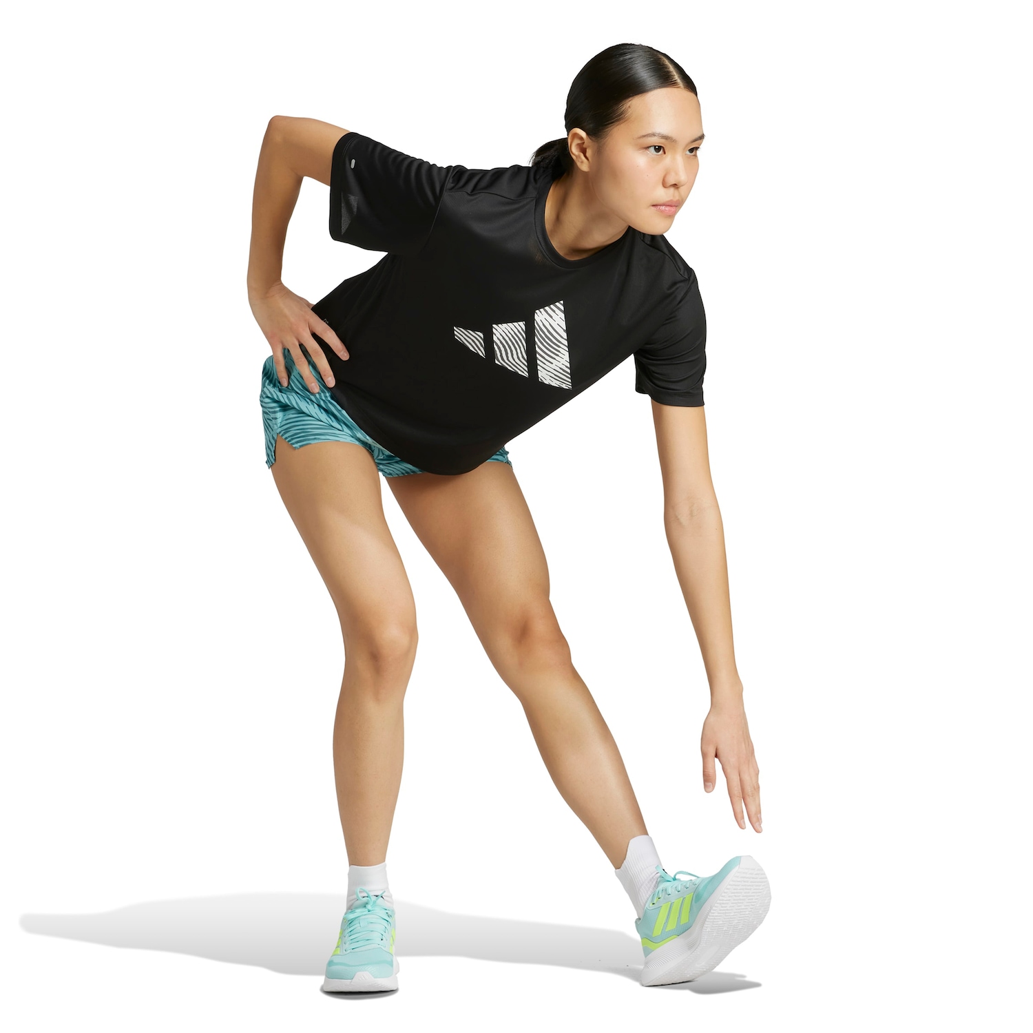 Camiseta adidas AD365 Running Essentials Feminina - Foto 3