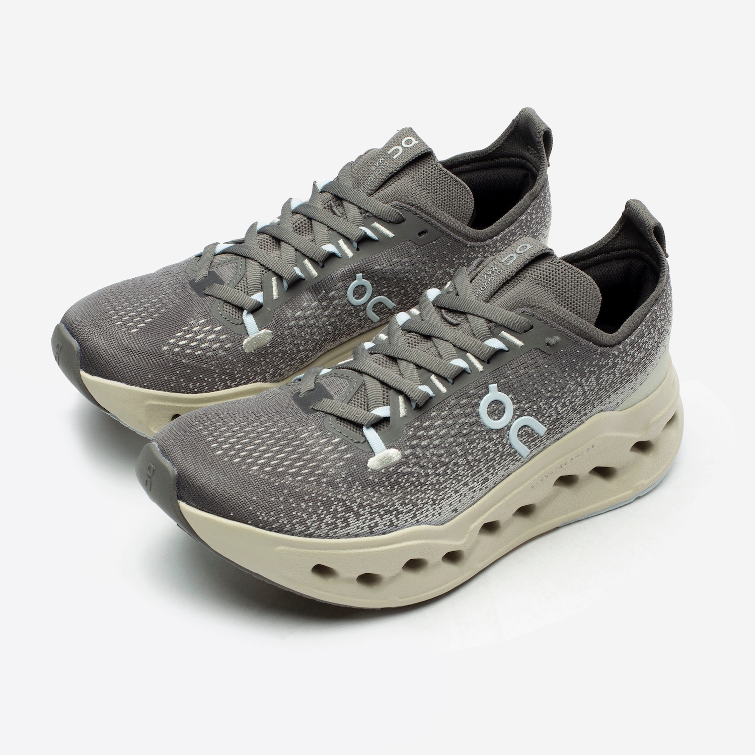 Tênis Feminino On Running Cloudsurfer Max - Foto 4