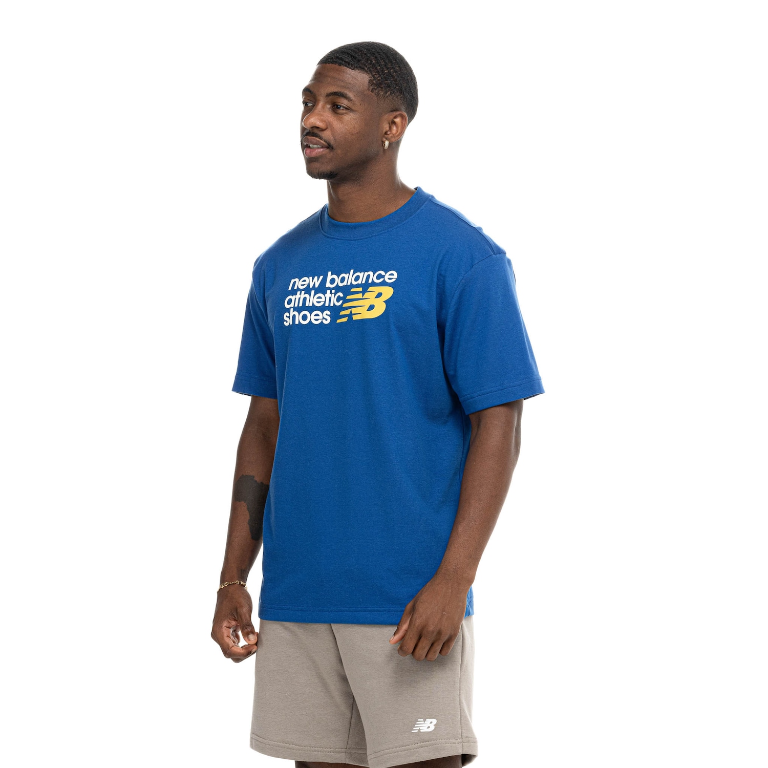 Camiseta New Balance Athletics Relaxed Premium Chest Logo Masculina - Foto 2