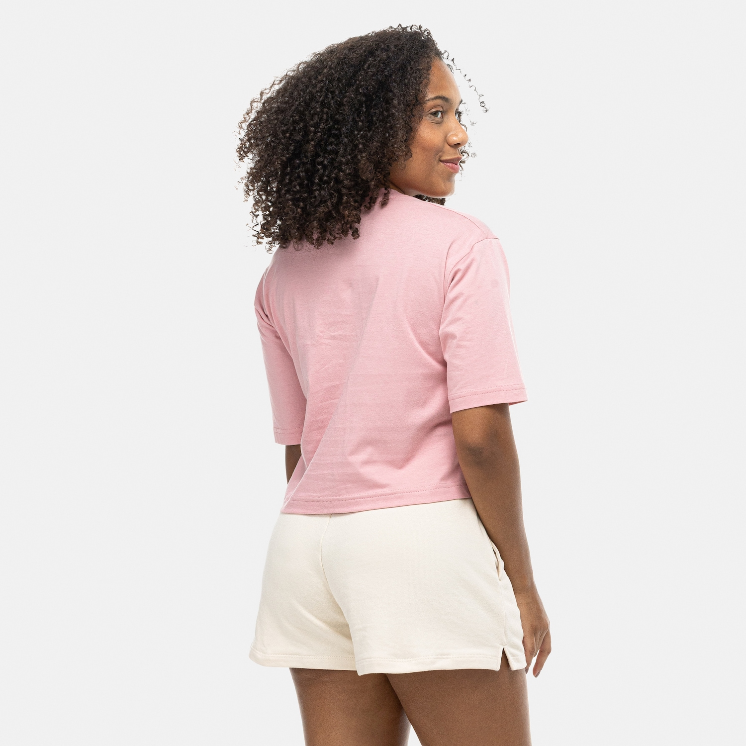 Camiseta New Balance Cropped Reimagined Feminina - Foto 3