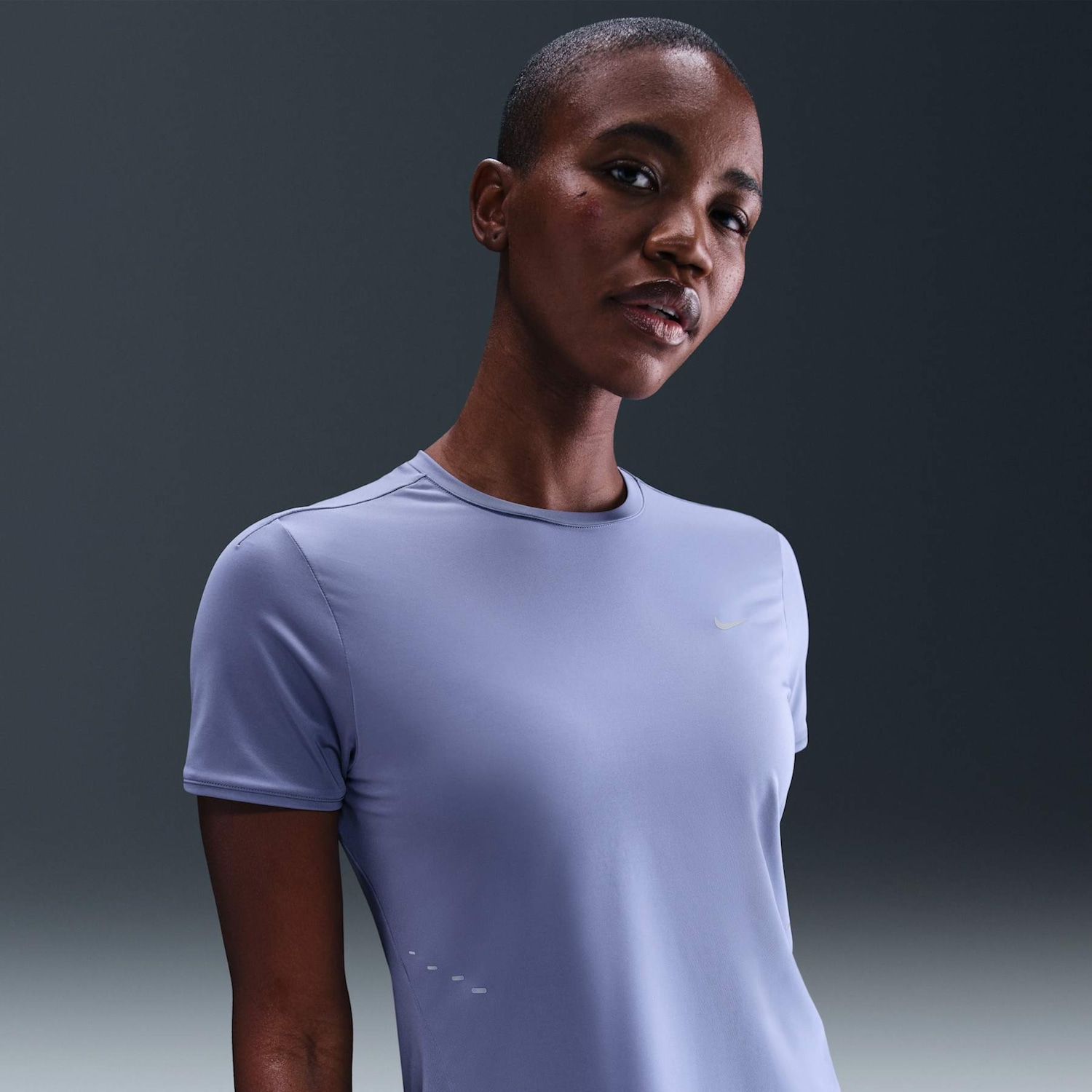 Camiseta Nike Swift Feminina - Foto 1