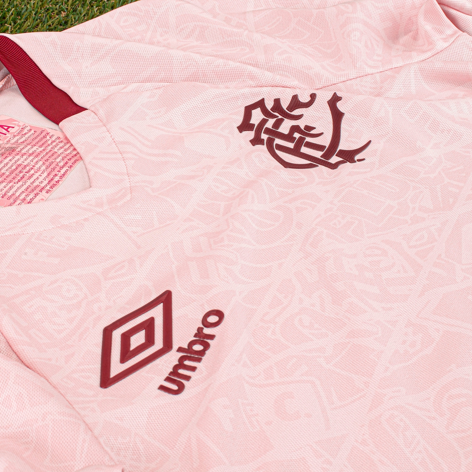 Camisa do Fluminense 25/26 Torcedor Outubro Rosa Umbro Masculina - Foto 3